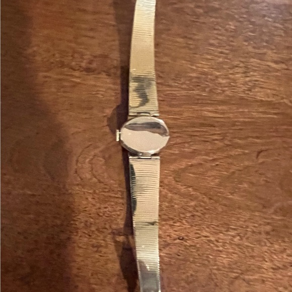 Bucherer Ladies Wristwatch - Picture 7 of 11